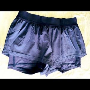 Lululemon shorts size 8